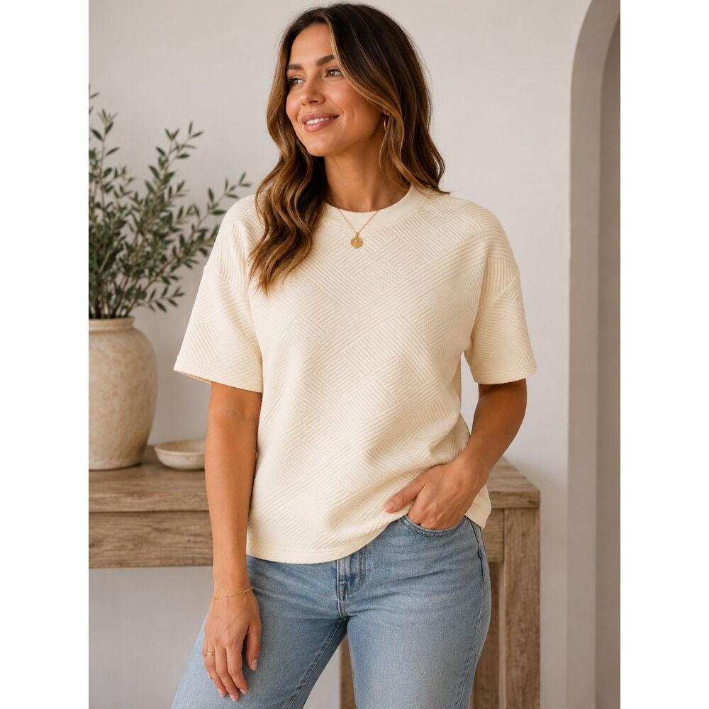 NWT Cream Textured Geometric Knit Top Short Sleeve Pullover Sweater Size L